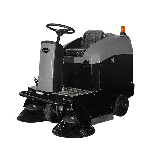 快速搞定地面清潔！駕駛式洗地機